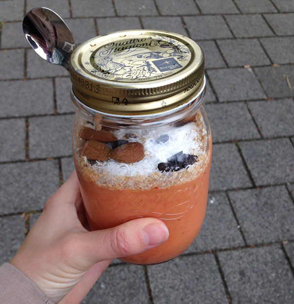 smoothie in mason jar